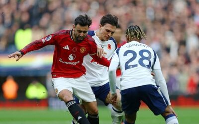 Tottenham ile Manchester United puanları paylaştı