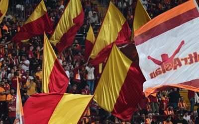 Tribünler doldu taştı