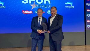 Turkuvaz Medya Spor Zirvesi'nde yılın en iyi spor siteleri fotomac.com.tr ve aspor.com.tr seçildi!