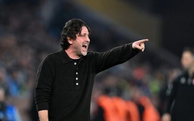 Usta kalemden Fatih Tekke yorumu! "Bazı duvarlarını yıkması gerekiyor"