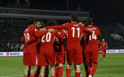 Usta yazardan Bizim Çocuklar'a övgü dolu sözler: Klaslarını konuşturup tarih yazdılar!