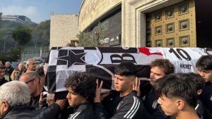 Vefat eden Beşiktaş'ın altyapı teknik sorumlusu Hikmet Çapanoğlu son yolculuğuna uğurlandı