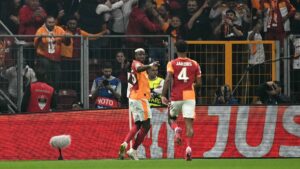 Victor Osimhen'den bir rekor daha! Üst üste 7. Avrupa maçında da…