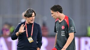 Vincenzo Montella'dan Kenan Yıldız ve Hakan Çalhanoğlu açıklaması!